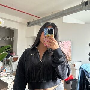 Black Cropped Zip-Up Pullover